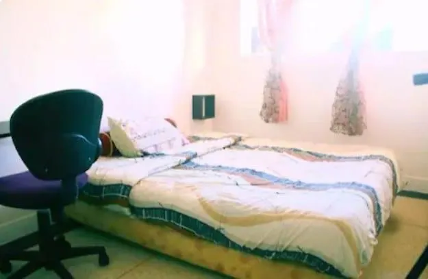Cozy Small Room 2